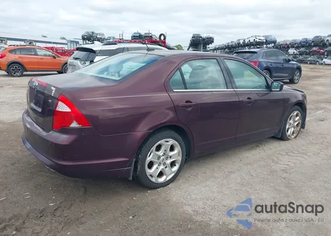 2011 Ford Fusion Se z USA, uszkodzony, nr VIN 3FAHP0HA2BR232121